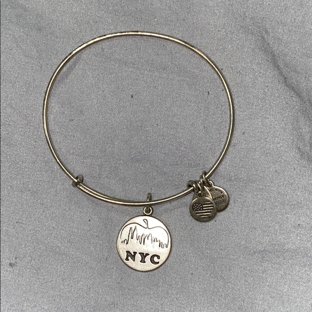 Alex and Ani NYC Big Apple bracelet
